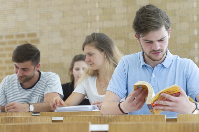 Vorlesung Hörsaal K